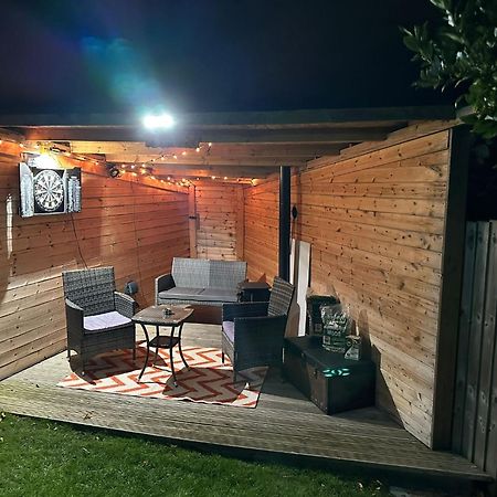 Offa'S Lodge Family Home Quiet Area With Sea Views Prestatyn Exteriér fotografie